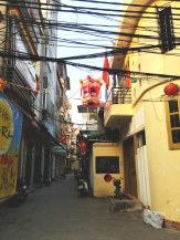Hanoi spaghetti (or, power lines)